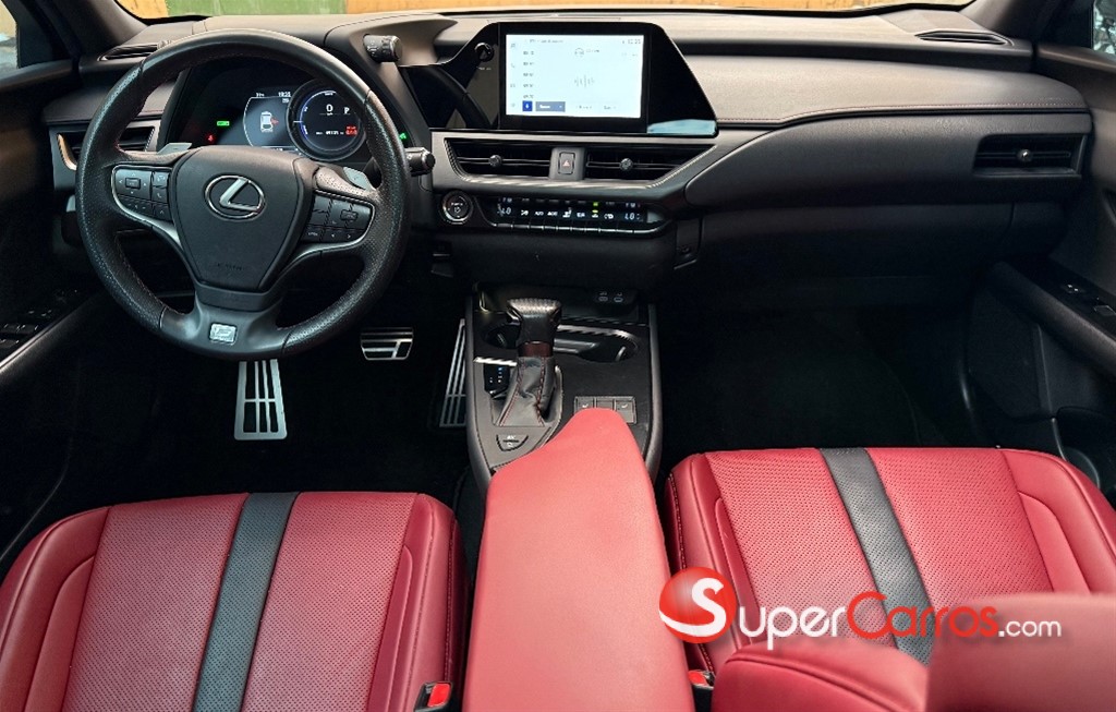 2024 Lexus UX 250H F Sport FWD — foto 10 / 12