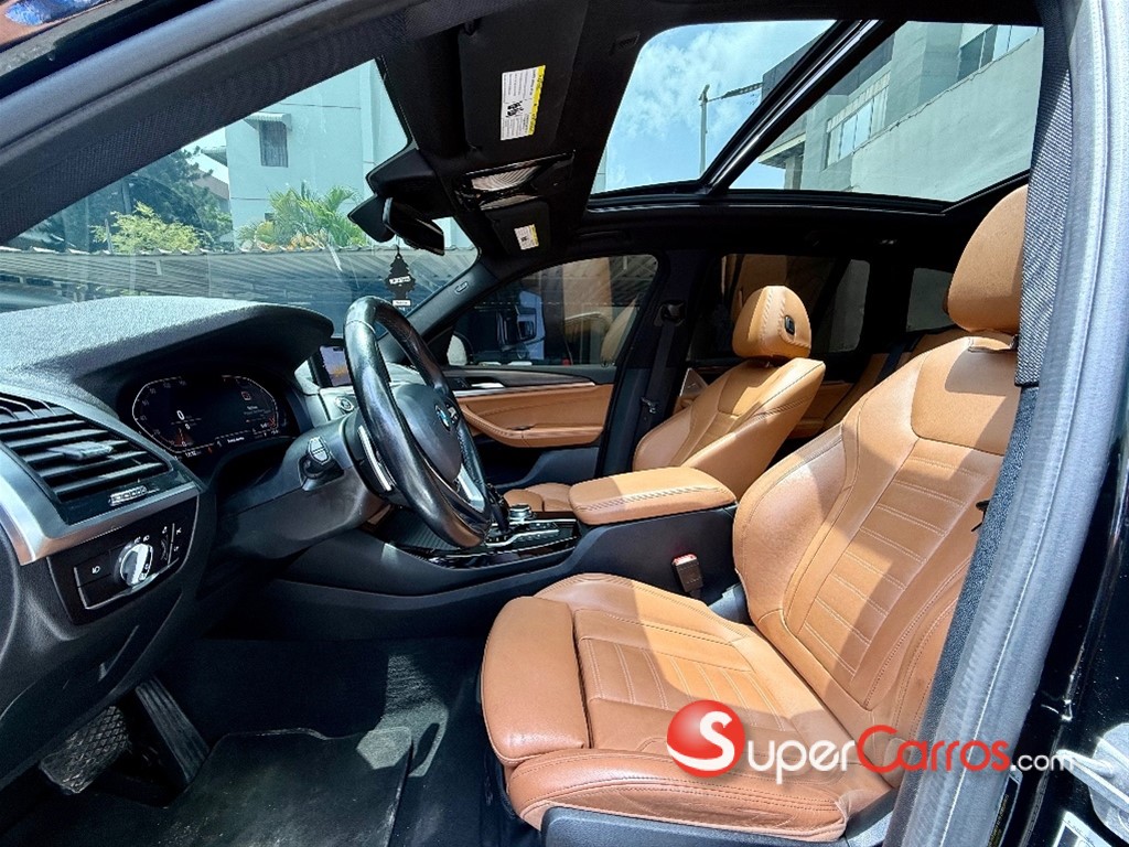 2021 BMW X 3 XDrive 30i — foto 8 / 12