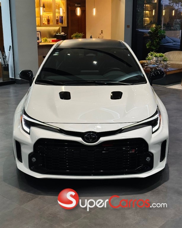 2023 Toyota Corolla GR — foto 2 / 12