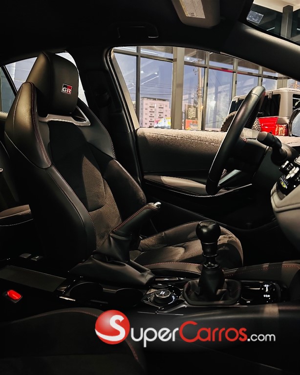 2023 Toyota Corolla GR — foto 7 / 12