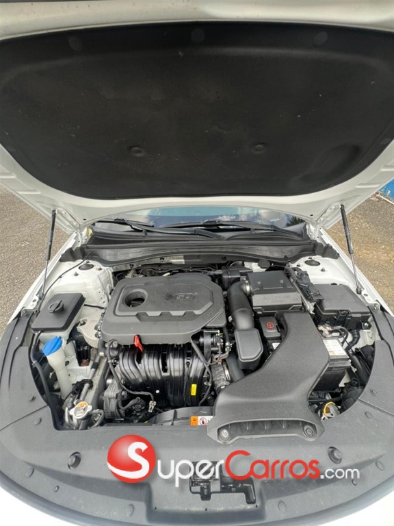 2020 Kia Optima LX — foto 4 / 9