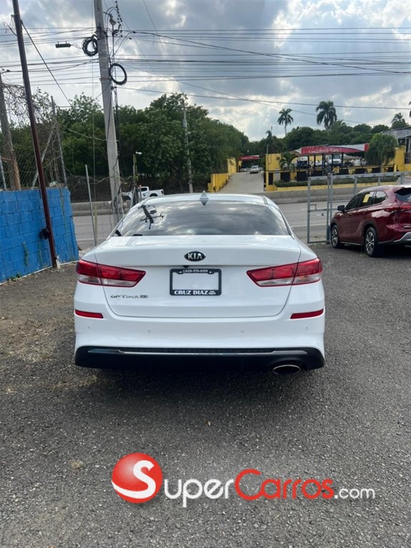 2020 Kia Optima LX — foto 7 / 9