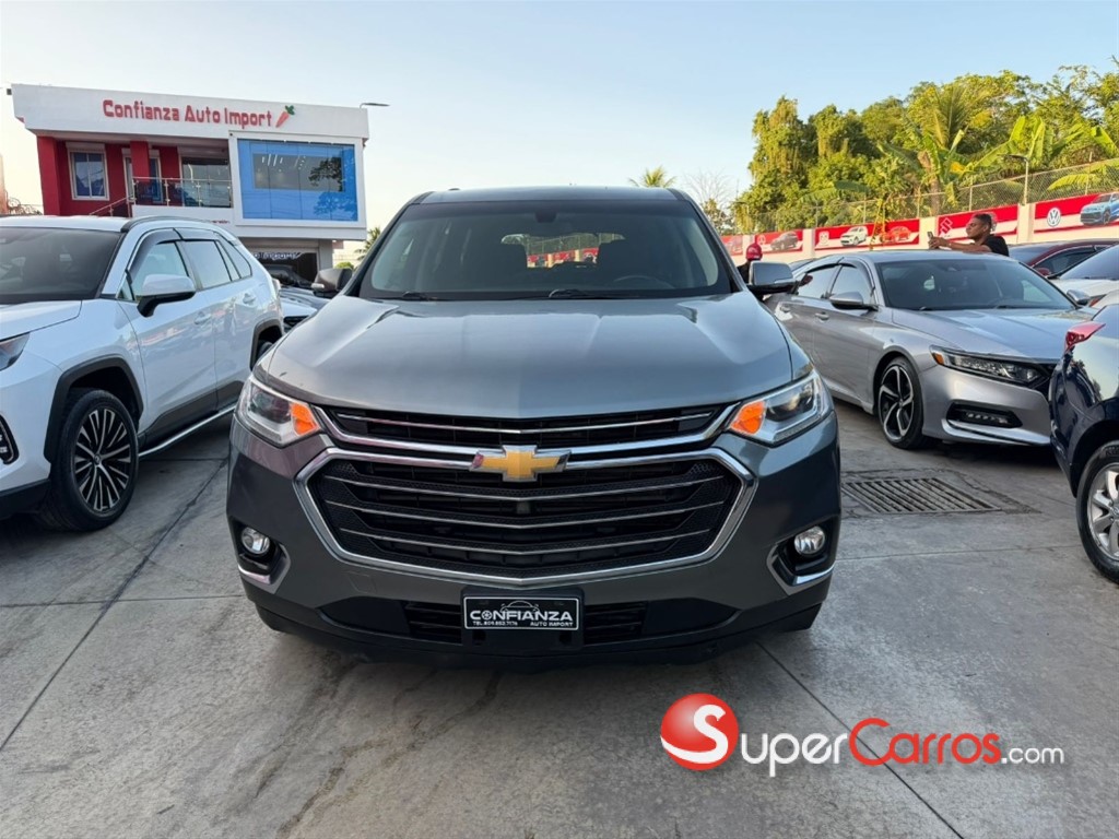 2020 Chevrolet Traverse LT — foto 2 / 10