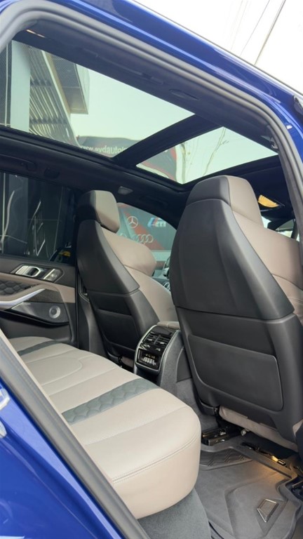 2024 BMW X 5 M COMPETITION — foto 8 / 11
