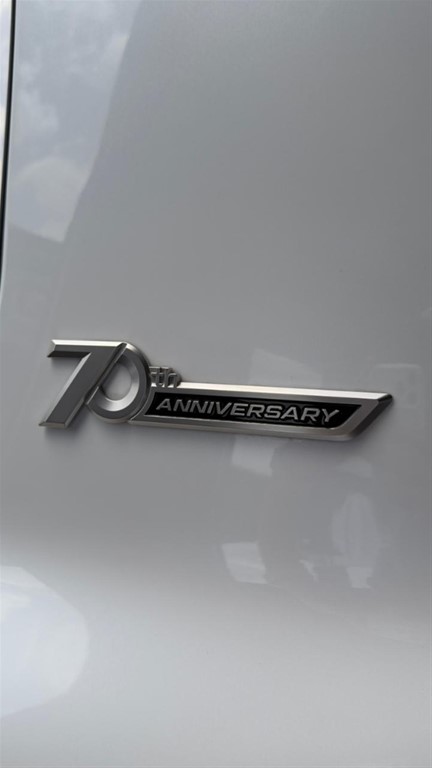 2022 Toyota Land Cruiser 70 ANIVERSARIO — foto 10 / 12