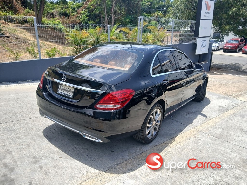 2016 Mercedes-Benz Clase C 250 — foto 3 / 9