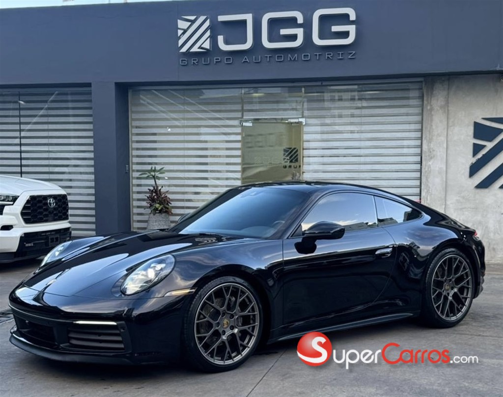 2020 Porsche 911 Carrera
