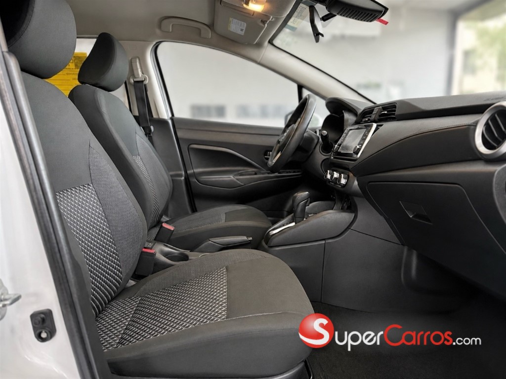 2020 Nissan Versa — foto 6 / 10