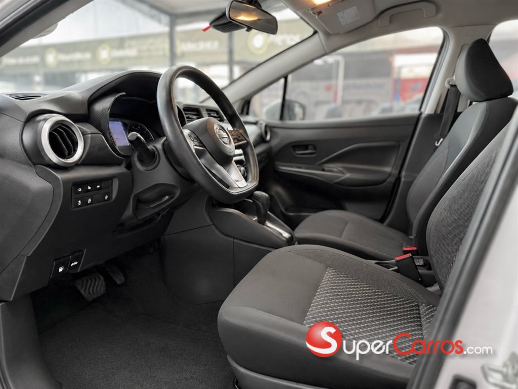 2020 Nissan Versa — foto 7 / 10