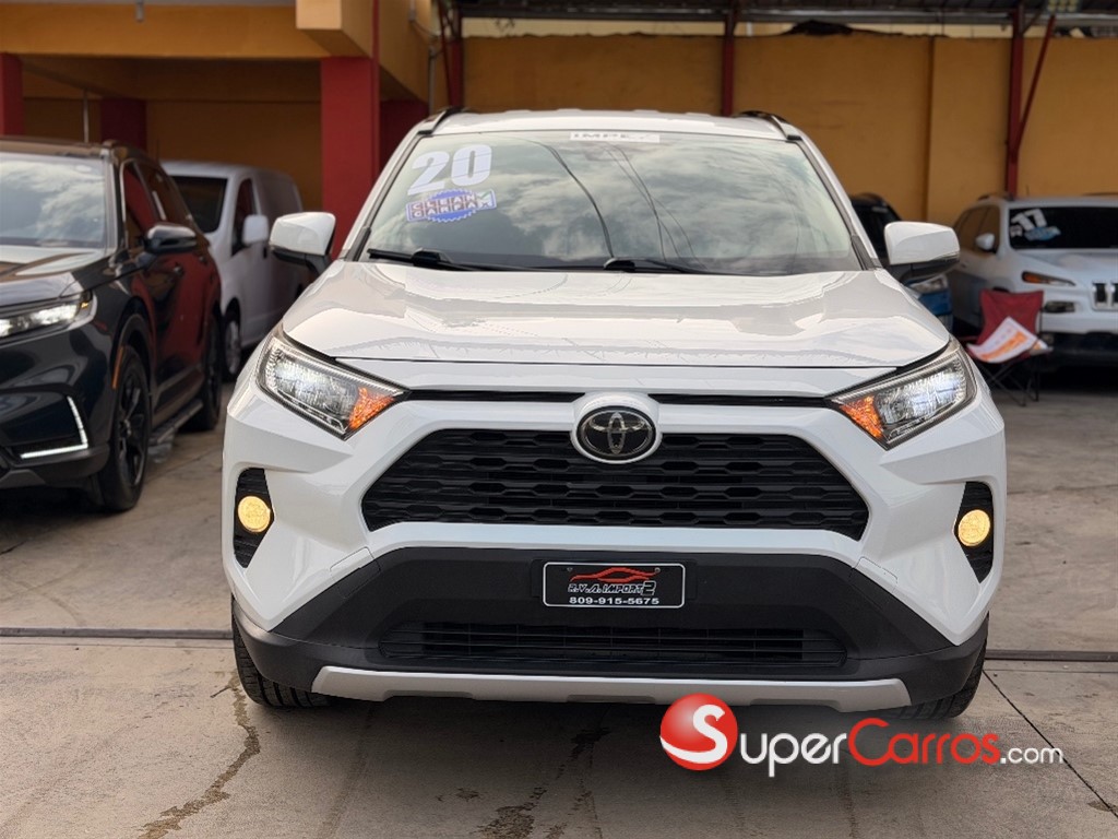 2020 Toyota RAV4 XLE — foto 2 / 8