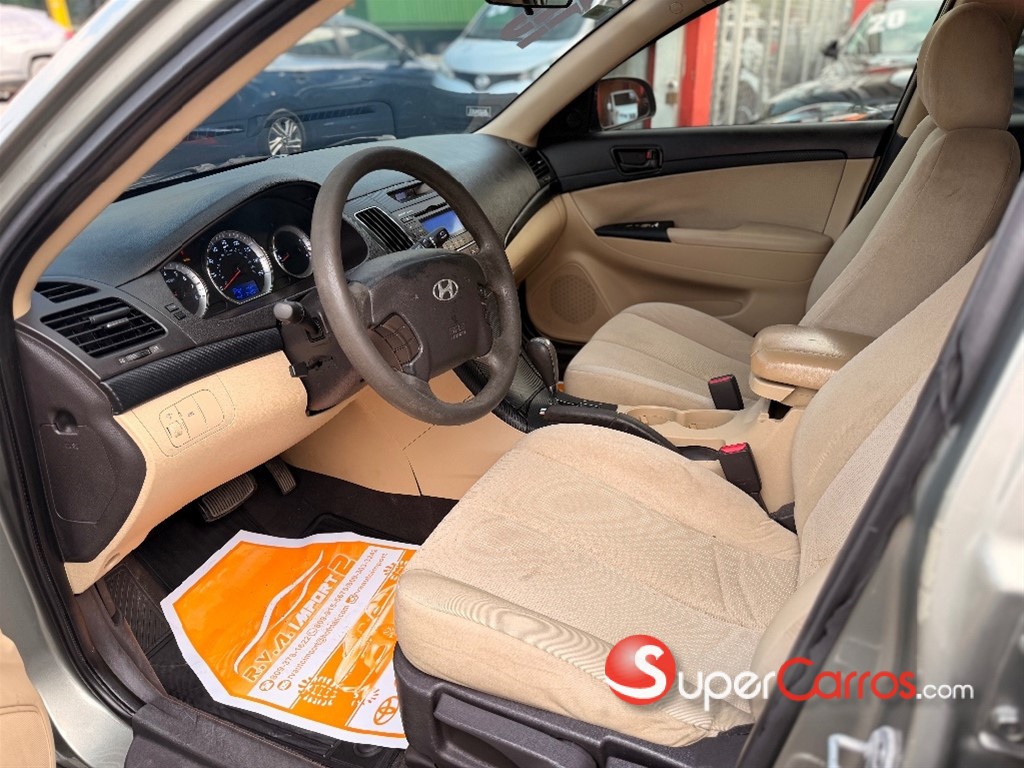 2010 Hyundai Sonata — foto 4 / 8