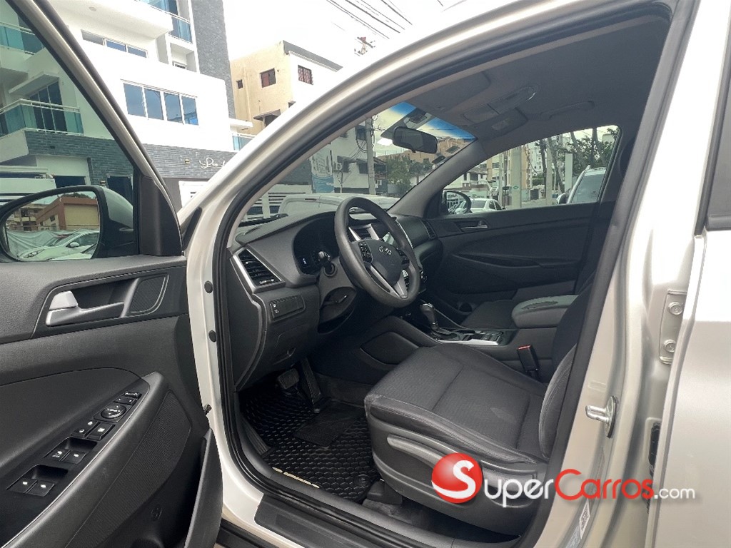 2017 Hyundai Tucson — foto 7 / 12