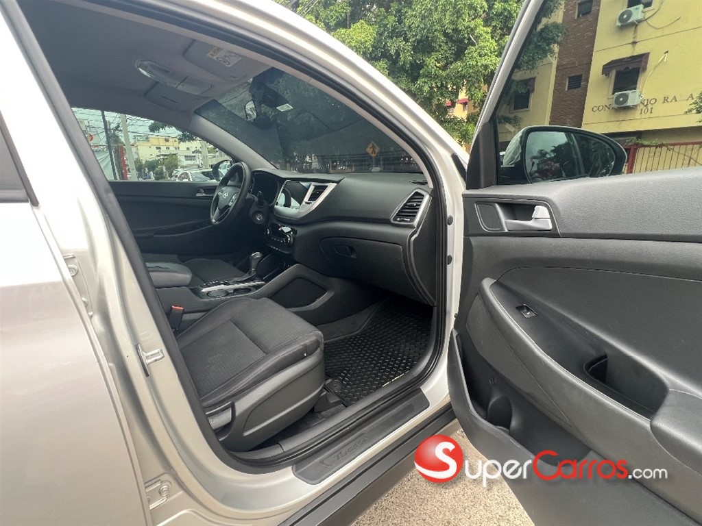 2017 Hyundai Tucson — foto 11 / 12