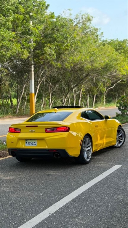 2018 Chevrolet Camaro RS — foto 8 / 11