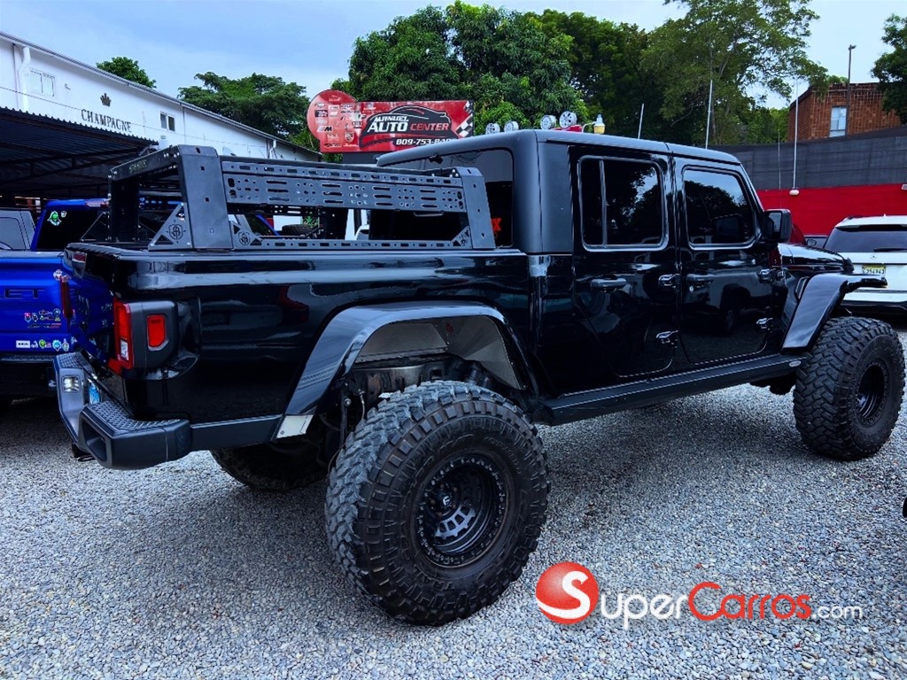 2020 Jeep Gladiator Sport — foto 5 / 12