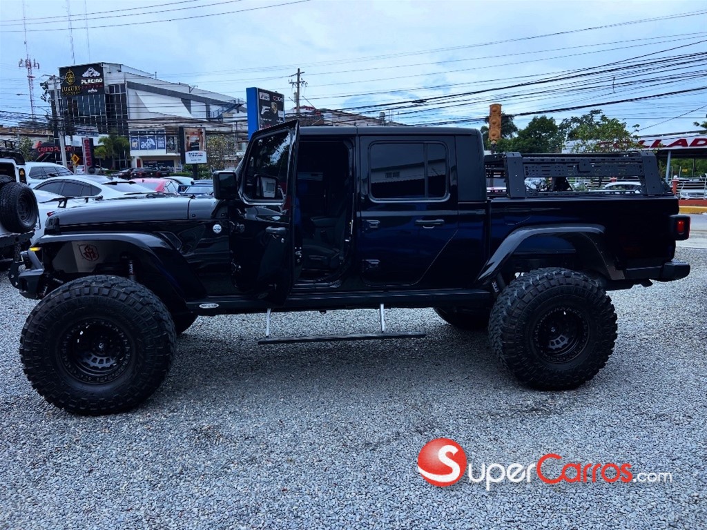 2020 Jeep Gladiator Sport — foto 7 / 12