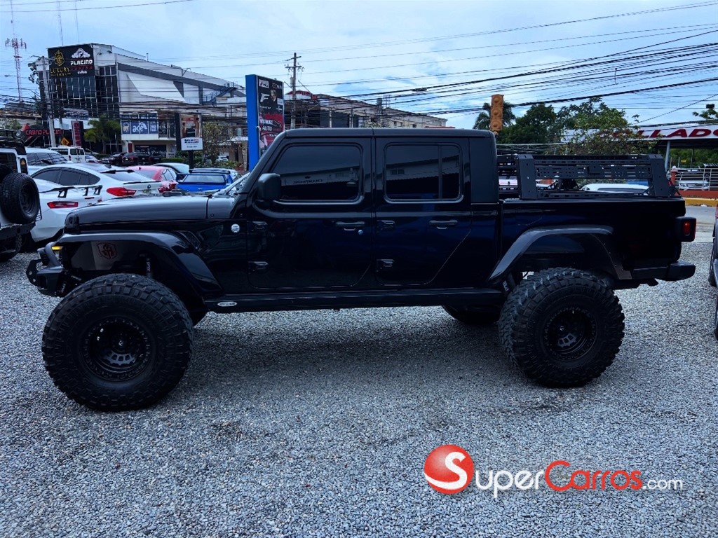 2020 Jeep Gladiator Sport — foto 8 / 12
