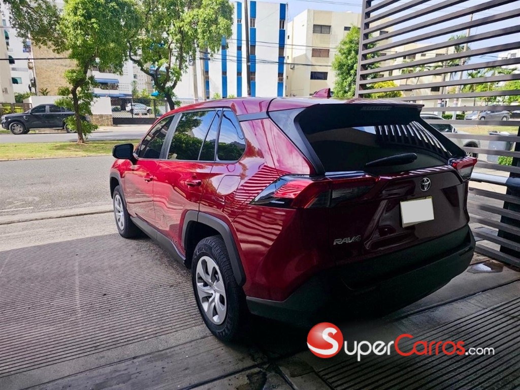 2022 Toyota RAV4 LE — foto 5 / 12