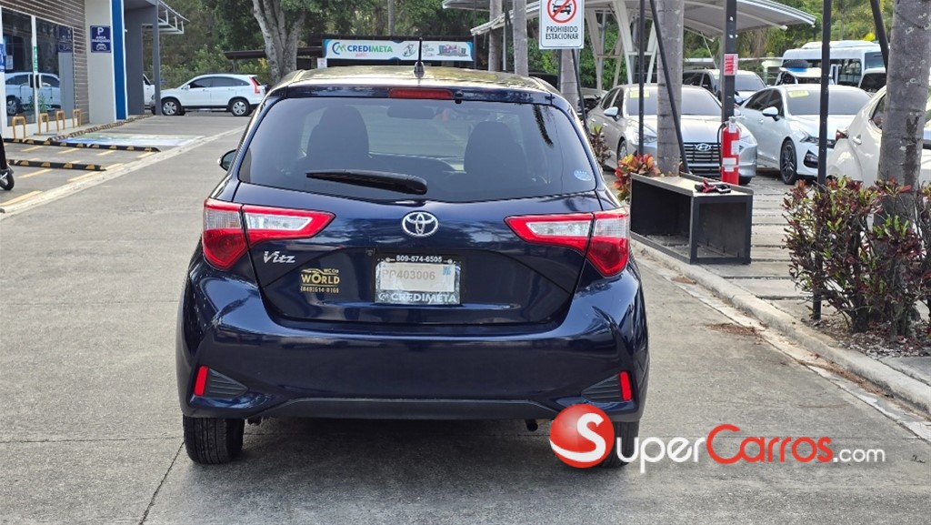 2019 Toyota VITZ — foto 5 / 12