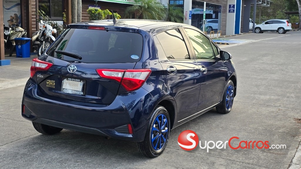 2019 Toyota VITZ — foto 6 / 12