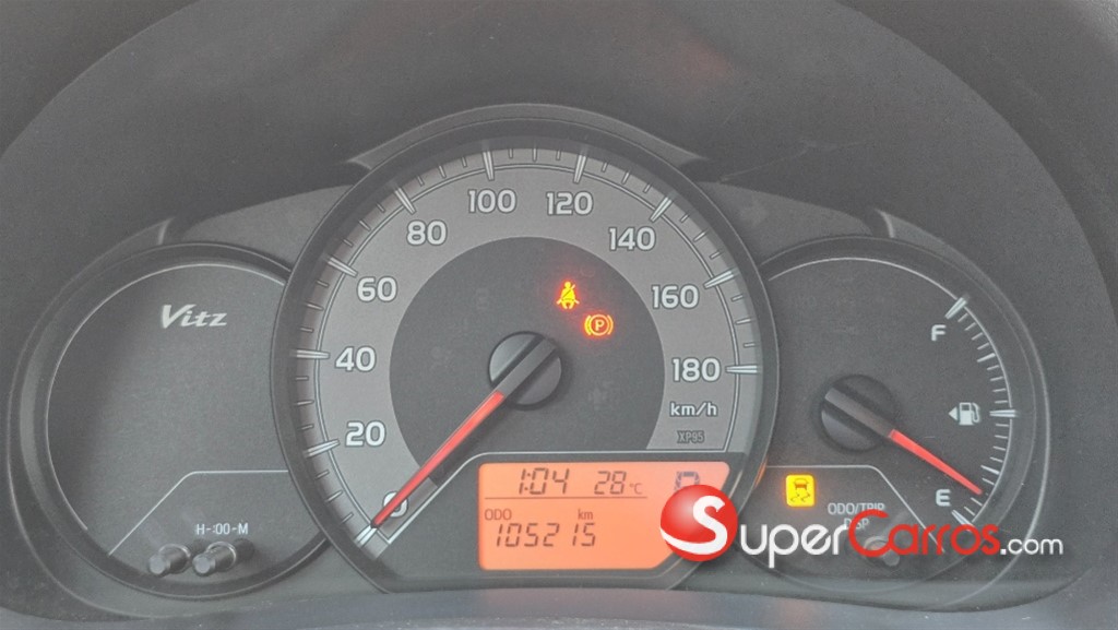 2019 Toyota VITZ — foto 11 / 12
