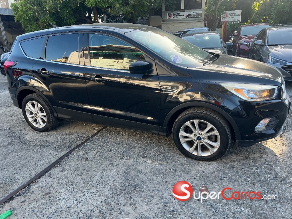 2019 Ford Escape SEL — foto 3 / 12