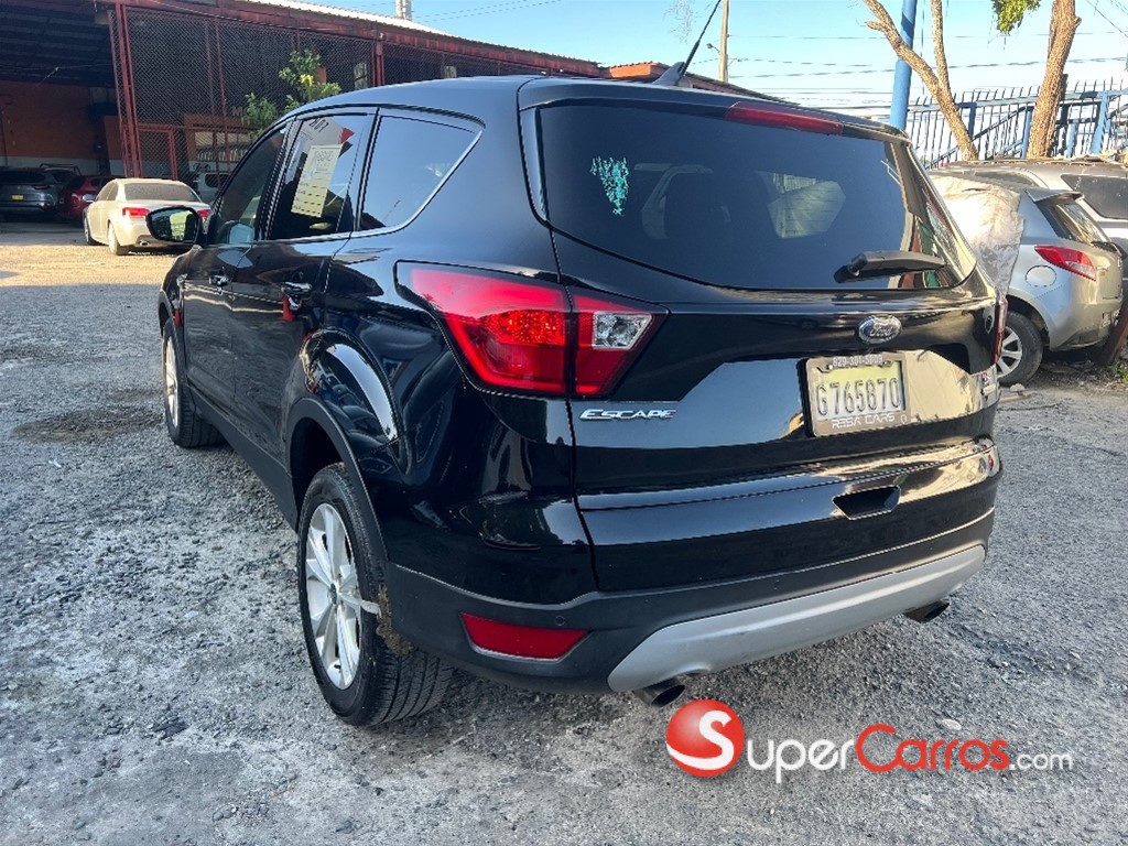 2019 Ford Escape SEL — foto 5 / 12