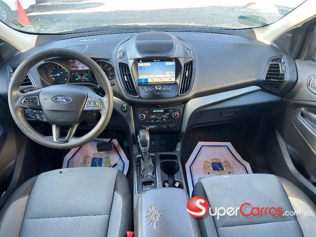 2019 Ford Escape SEL — foto 10 / 12