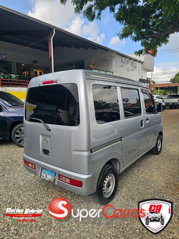 2016 Daihatsu Hijet — foto 5 / 10