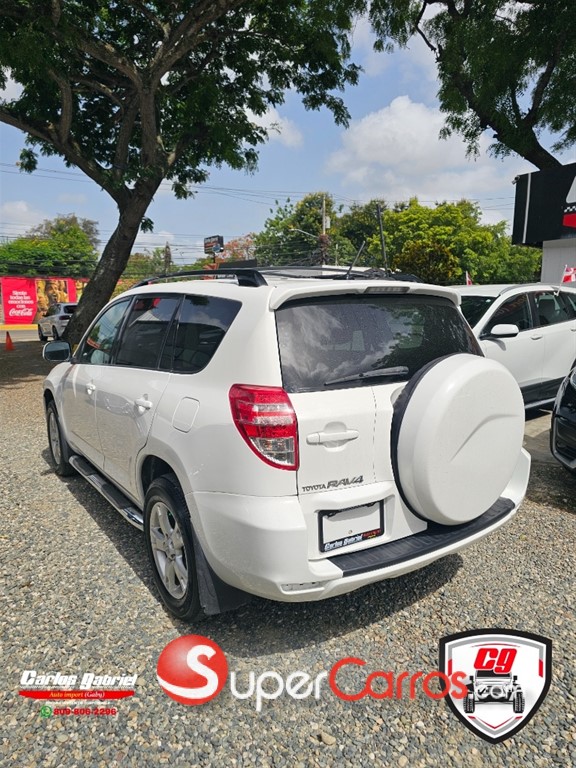 2011 Toyota RAV4 — foto 2 / 10