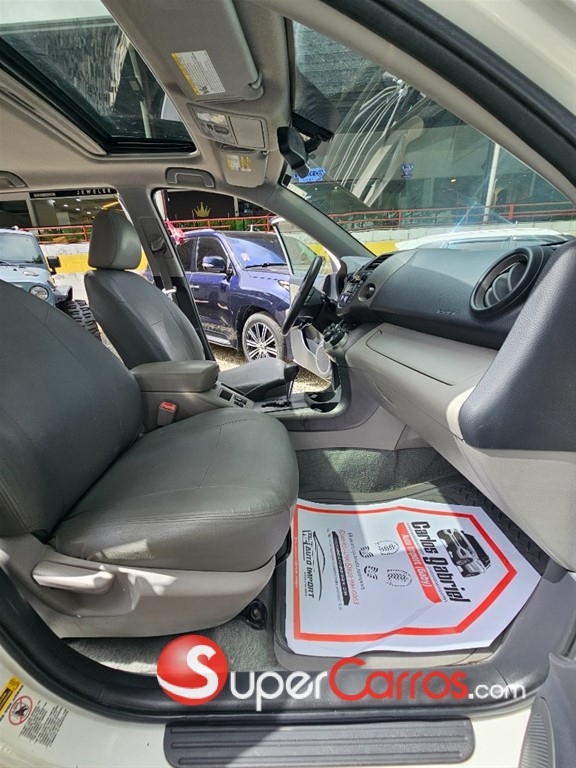 2011 Toyota RAV4 — foto 7 / 10