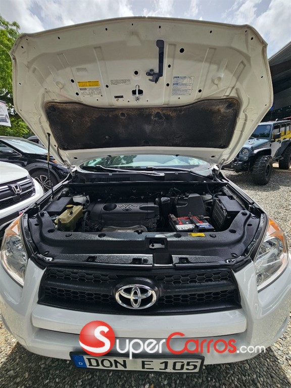 2011 Toyota RAV4 — foto 8 / 10