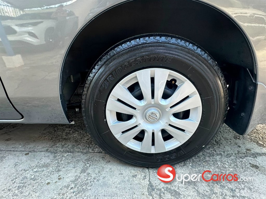 2020 Nissan Caravan — foto 11 / 12