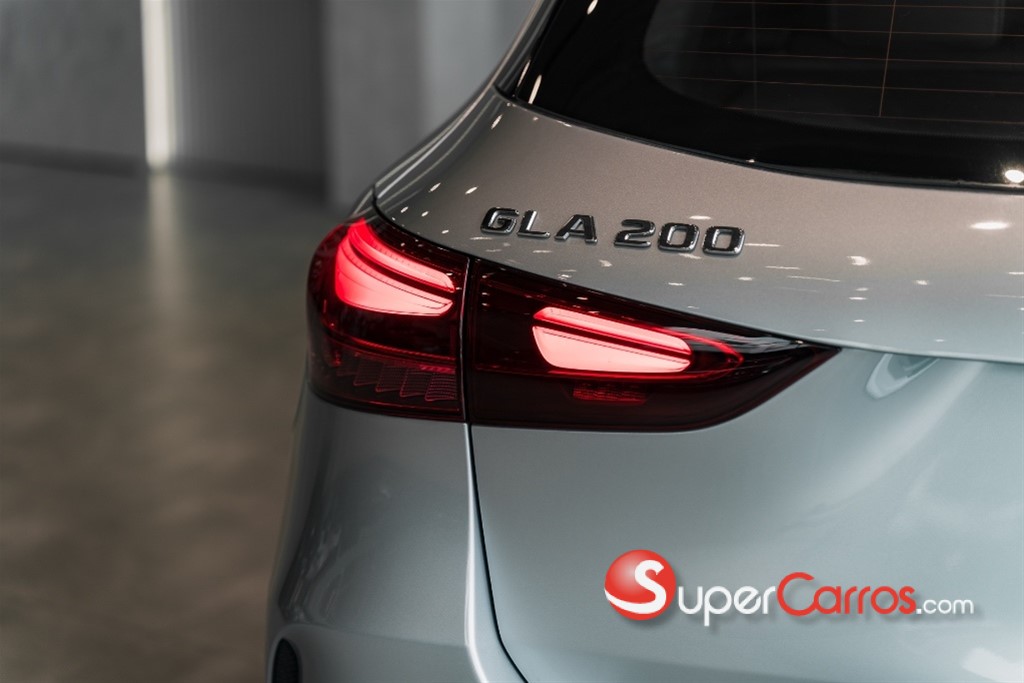 2026 Mercedes-Benz Clase GLA 200 AMG LINE — foto 6 / 12