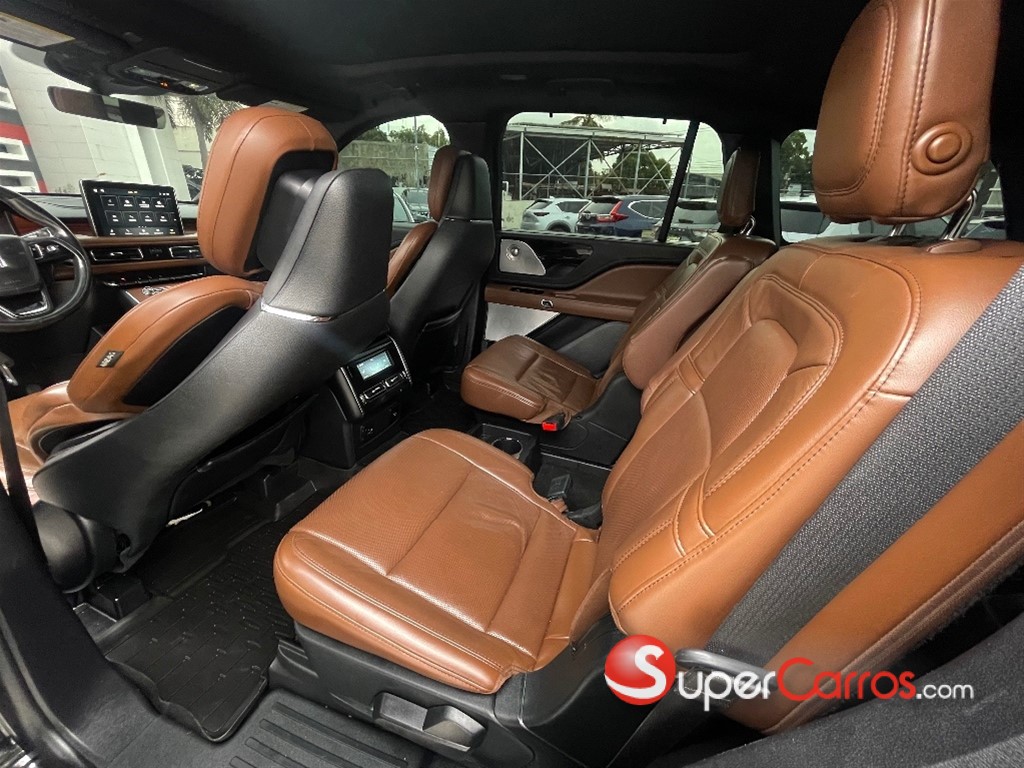 2020 Lincoln Aviator — foto 8 / 10