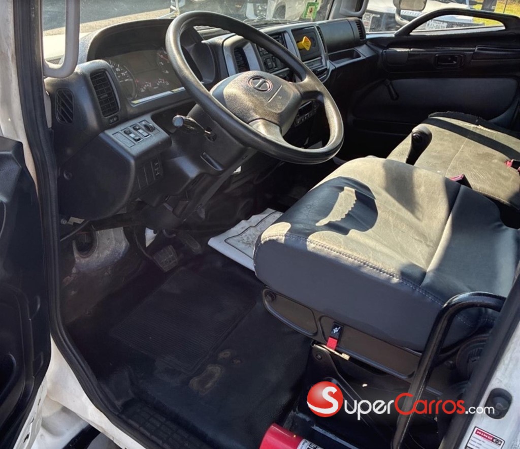 2018 Hino 268 — foto 4 / 12