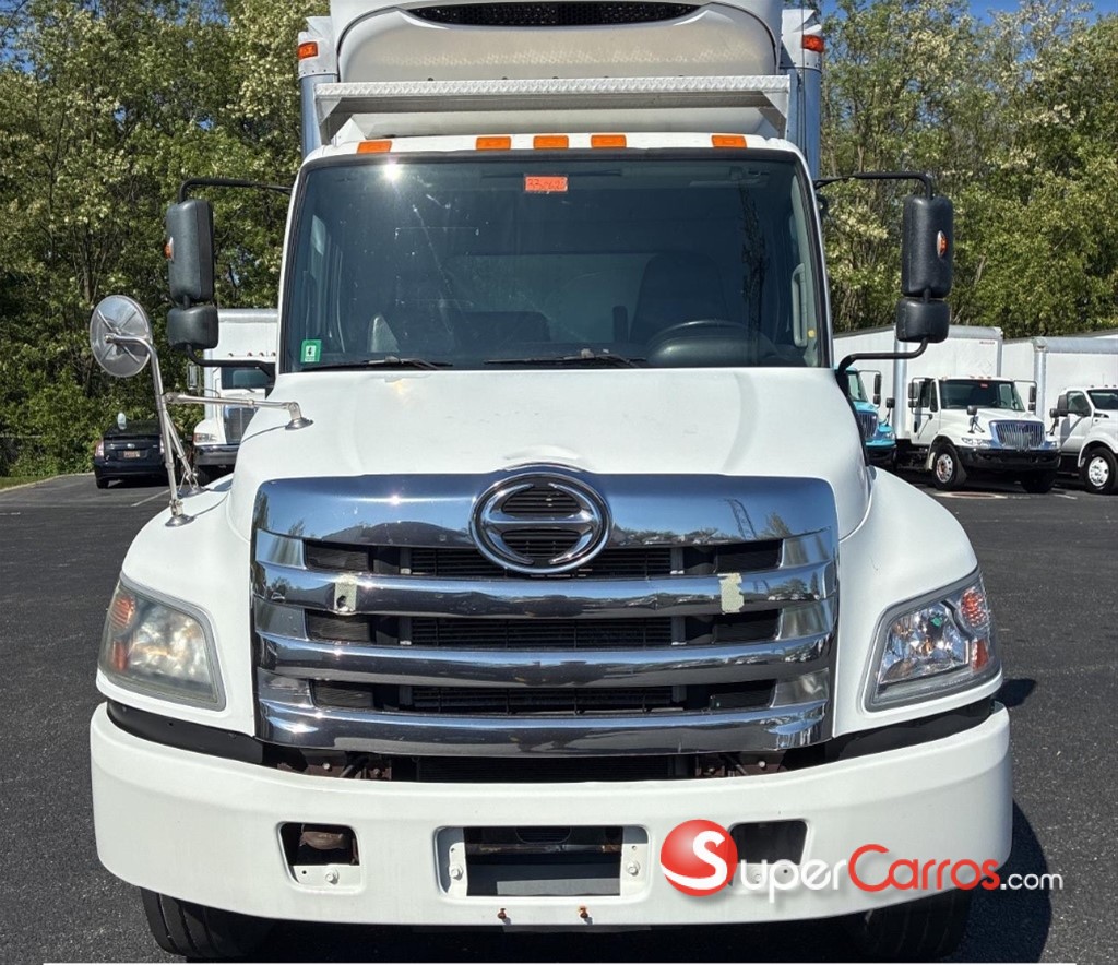 2018 Hino 268 — foto 9 / 12
