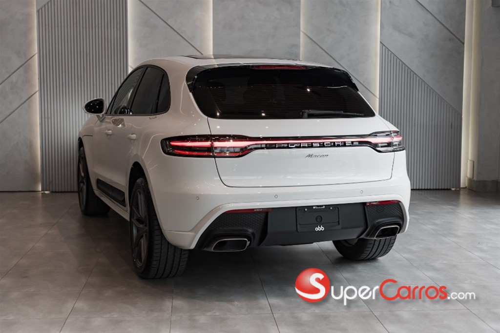 2022 Porsche Macan — foto 10 / 12