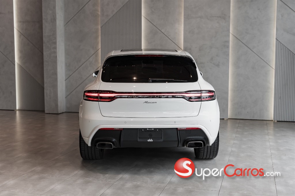 2022 Porsche Macan — foto 11 / 12