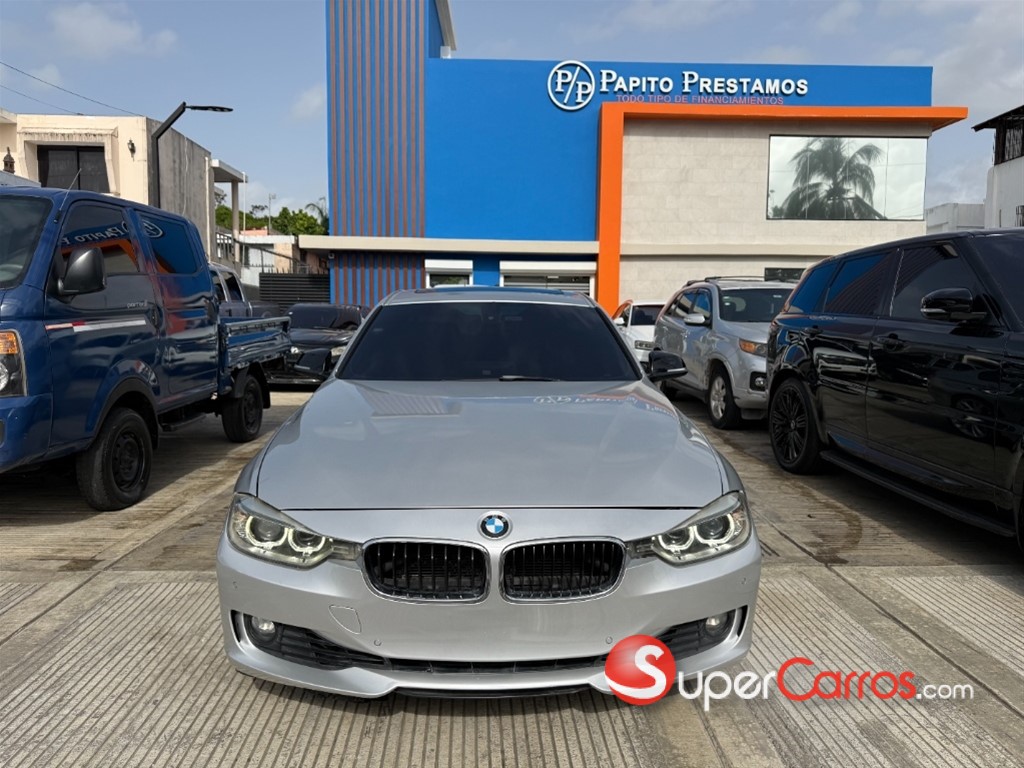 2012 BMW Serie 3 328i — foto 2 / 11