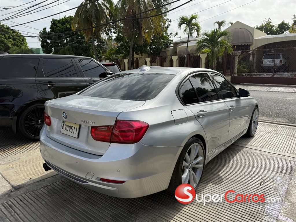 2012 BMW Serie 3 328i — foto 6 / 11