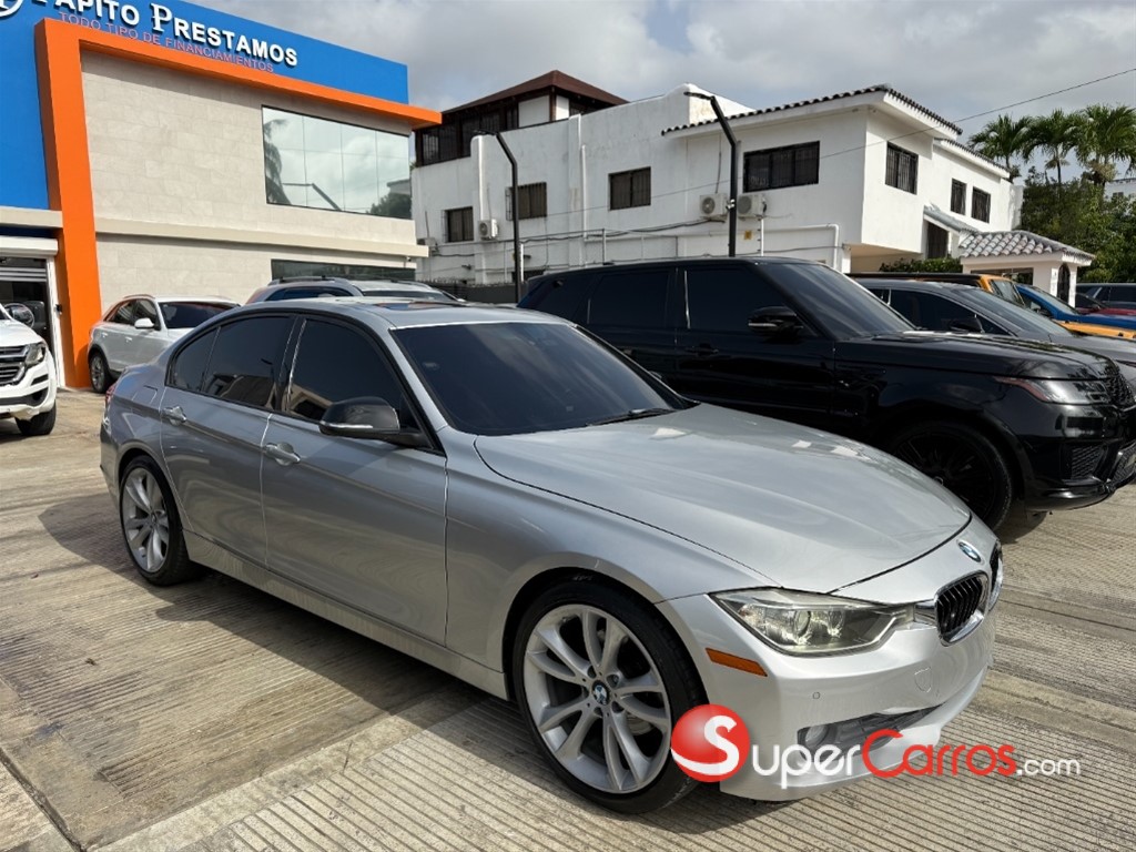 2012 BMW Serie 3 328i — foto 7 / 11