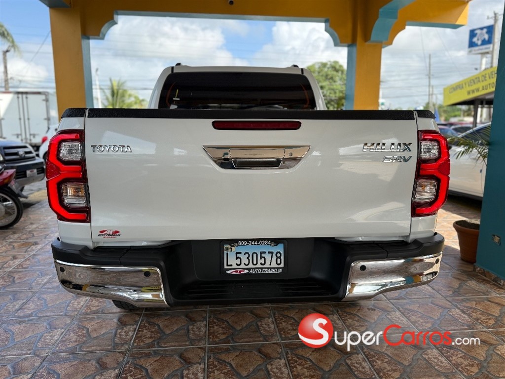 2025 Toyota Hilux SRV — foto 4 / 10
