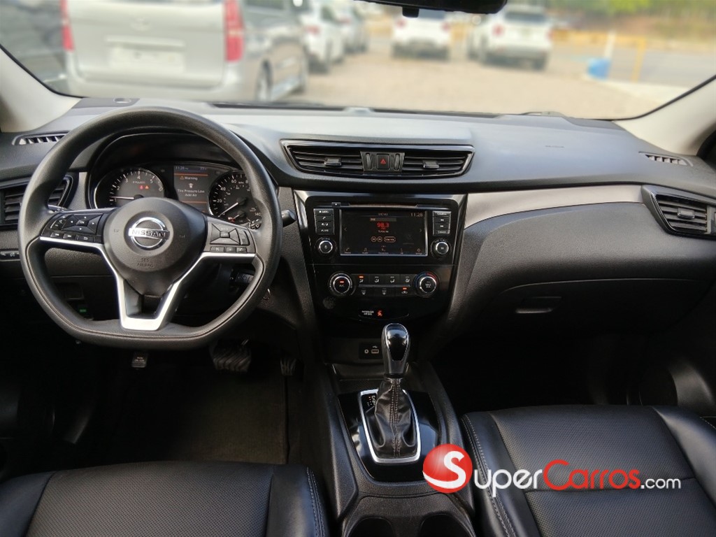2020 Nissan Rogue Sport — foto 8 / 9