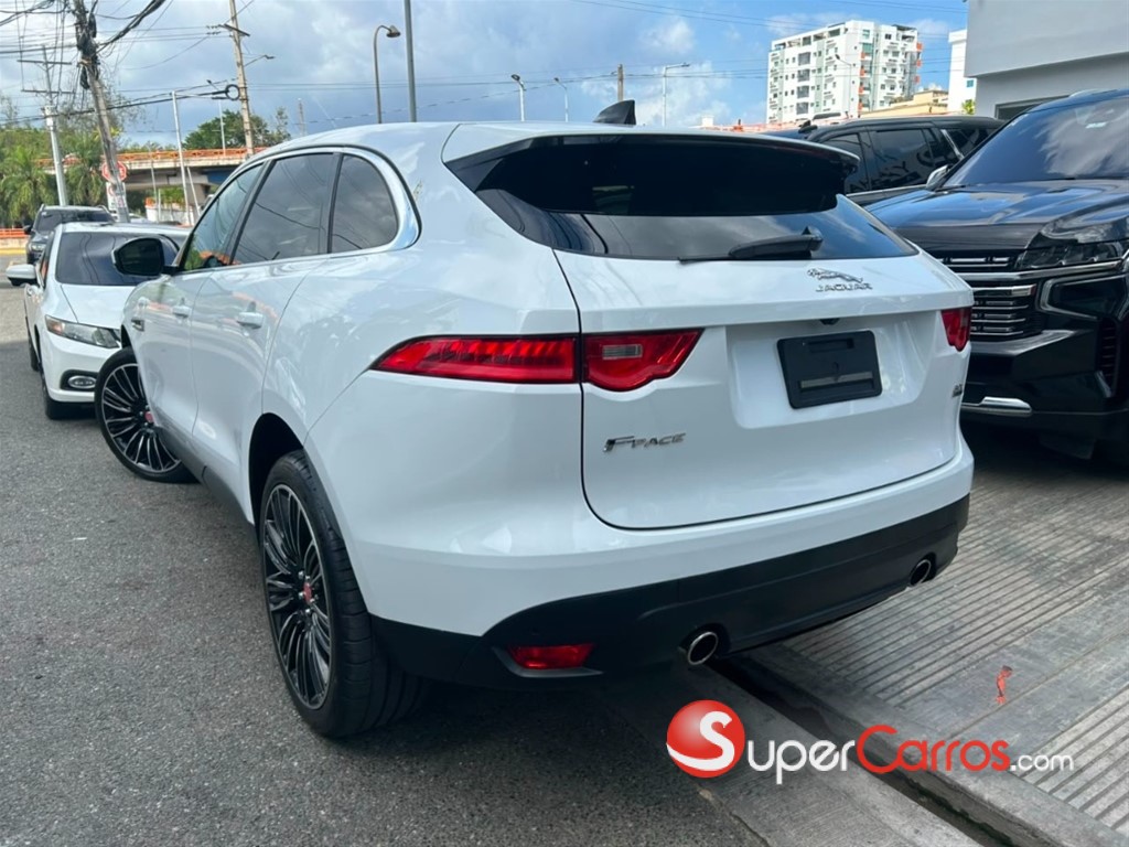 2020 Jaguar F-Pace — foto 6 / 12