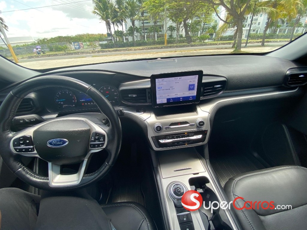 2022 Ford Explorer XLT — foto 10 / 12