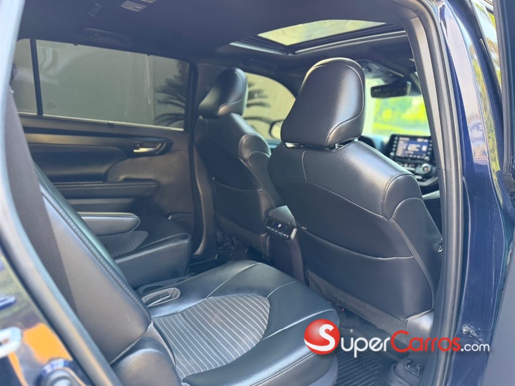2021 Toyota Highlander XSE — foto 8 / 10