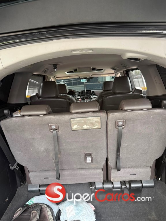 2019 Honda Odyssey EXL — foto 8 / 10
