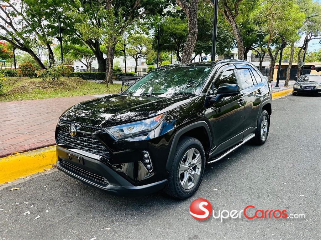 2021 Toyota RAV4 LE PLUS