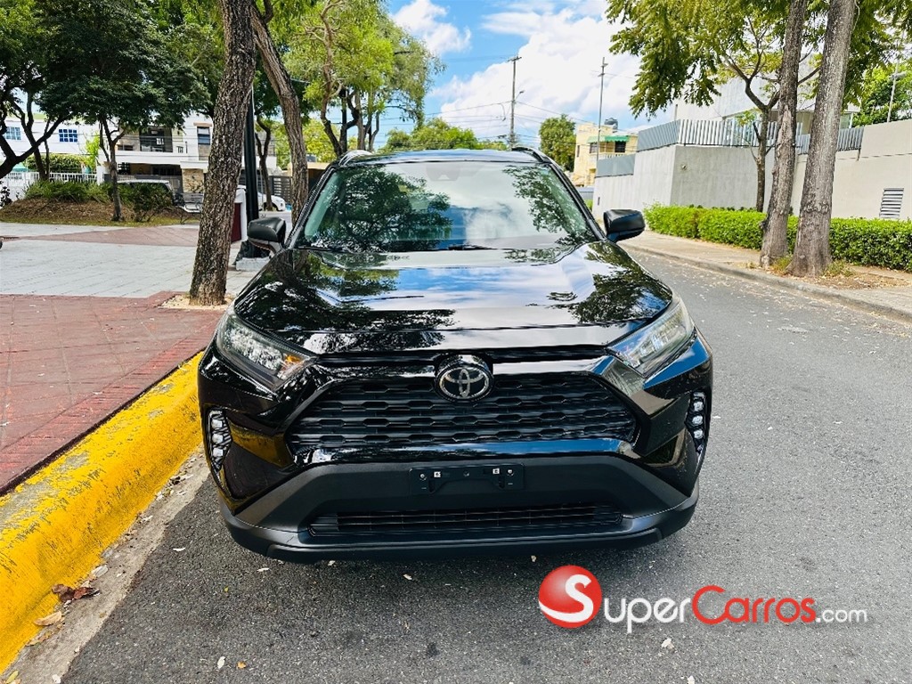 2021 Toyota RAV4 LE PLUS — foto 6 / 12